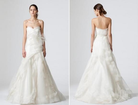vera-wang-spring-2010-wedding-dresses-sweetheart-neckline-tulle-oversized-bow-full-a-line-skirt-5042380